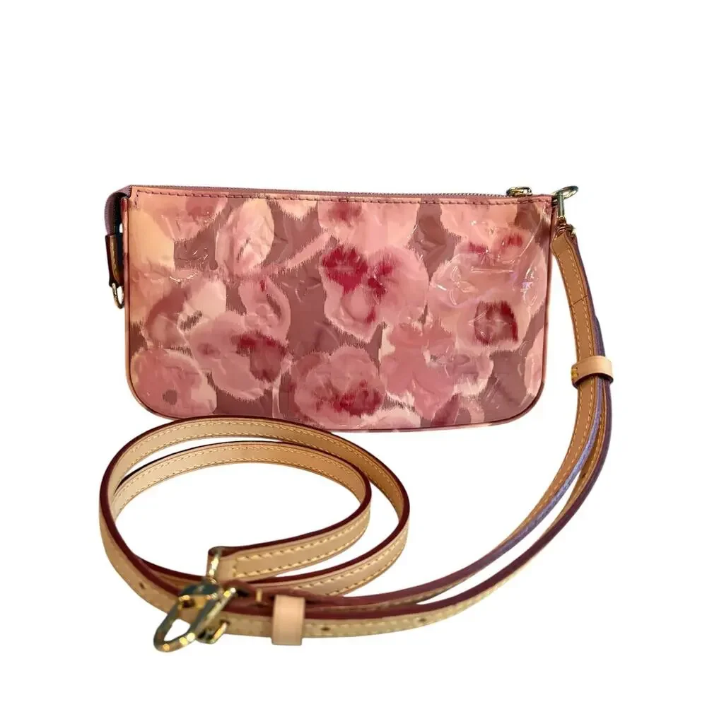Louis Vuitton Ikat Pochette Rose Velours